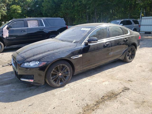 VIN SAJBD4BV7HCY46747 2017 Jaguar XF, Premium no.1