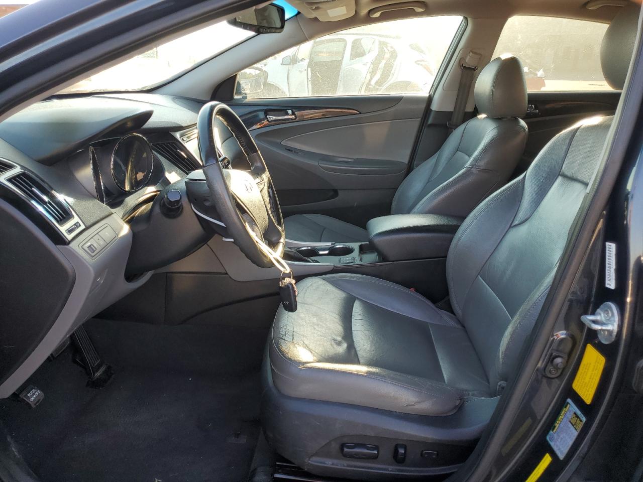 5NPEC4AC1DH583765 2013 Hyundai Sonata Se