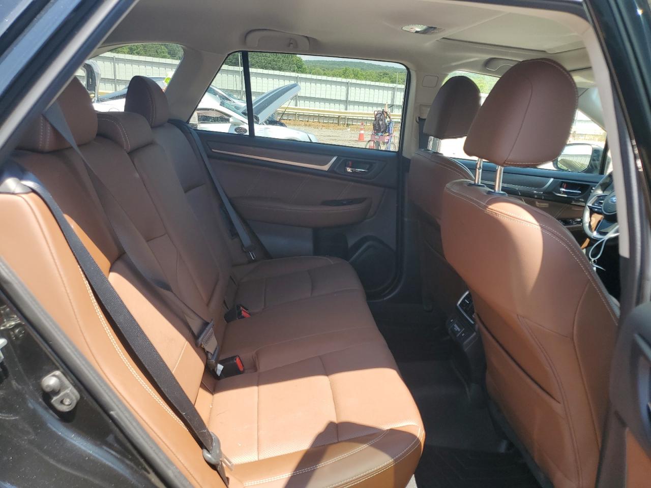 4S4BSETC7J3397384 2018 Subaru Outback Touring