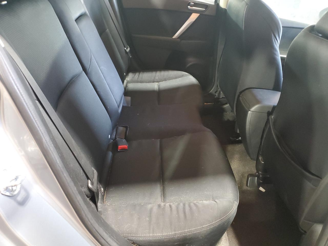 JM1BL1U69B1418414 2011 Mazda 3 S