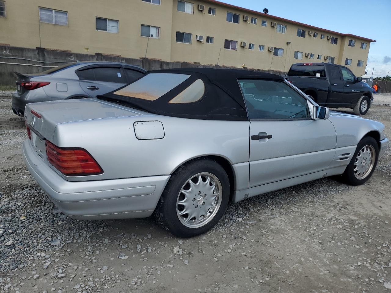 WDBFA67FXVF142833 1997 Mercedes-Benz Sl 500