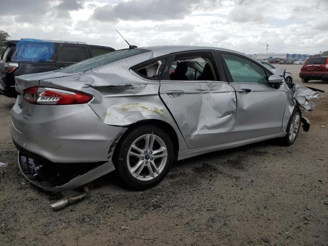 VIN 3FA6P0HD2JR224066 2018 Ford Fusion, SE no.3