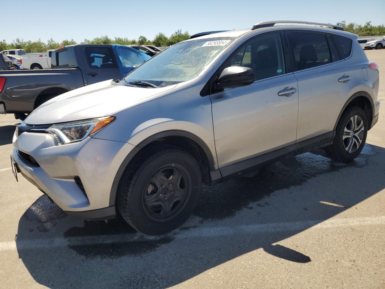 2T3ZFREV6HW396084 2017 Toyota Rav4 Le