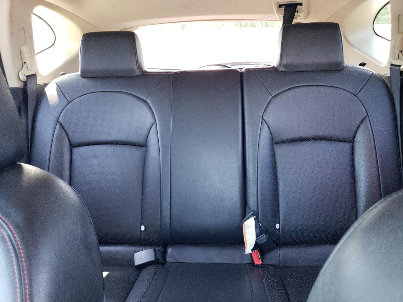 JN8AS5MV6BW661201 2011 Nissan Rogue S