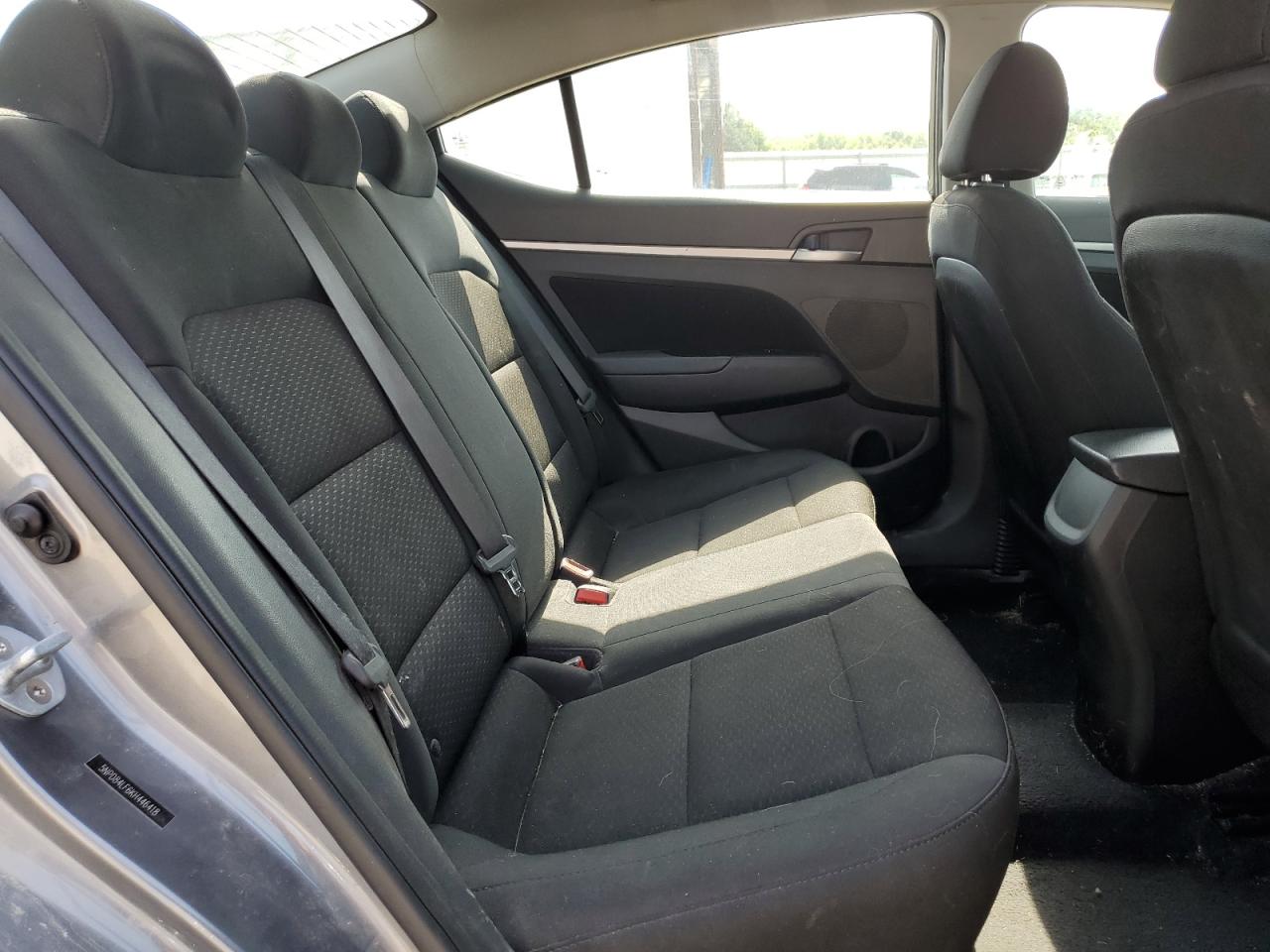 5NPD84LF6KH446418 2019 Hyundai Elantra Sel