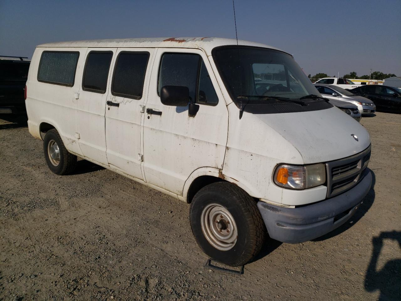 Lot #2978840938 1996 DODGE RAM VAN B2