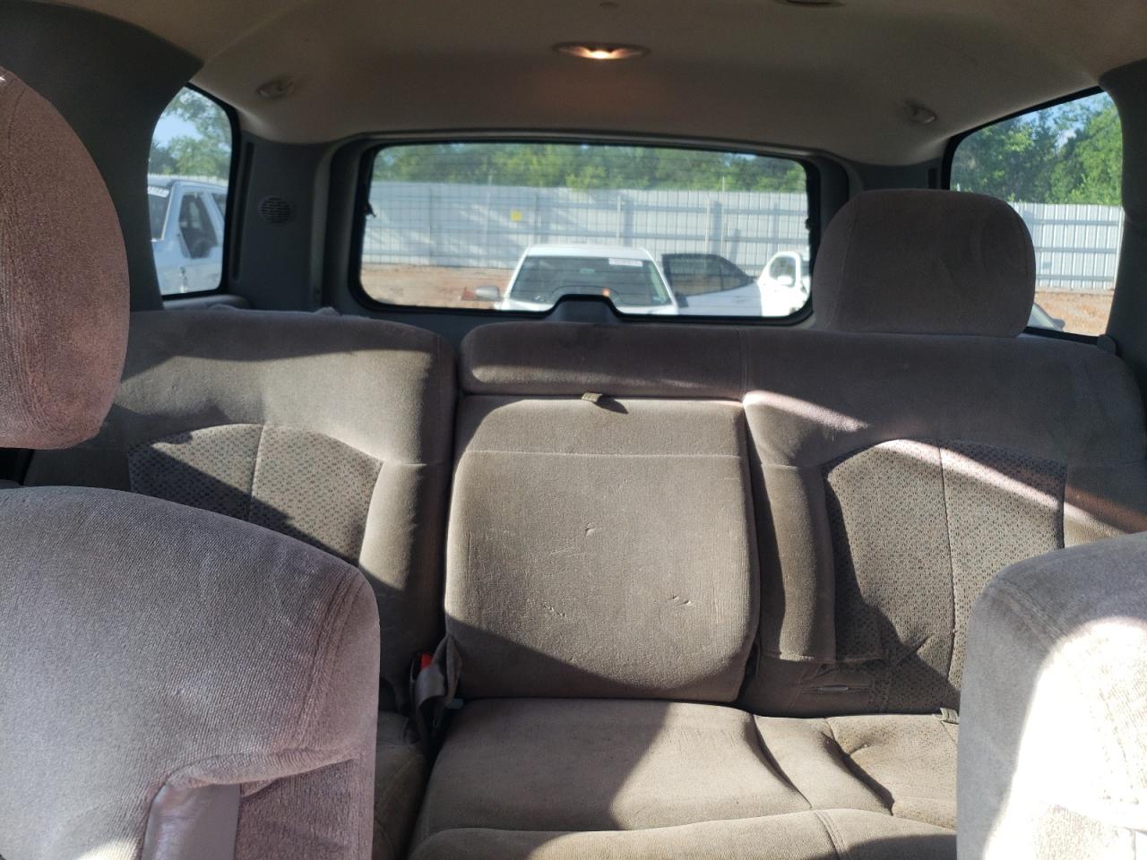 1GNEK13Z12R169000 2002 Chevrolet Tahoe K1500