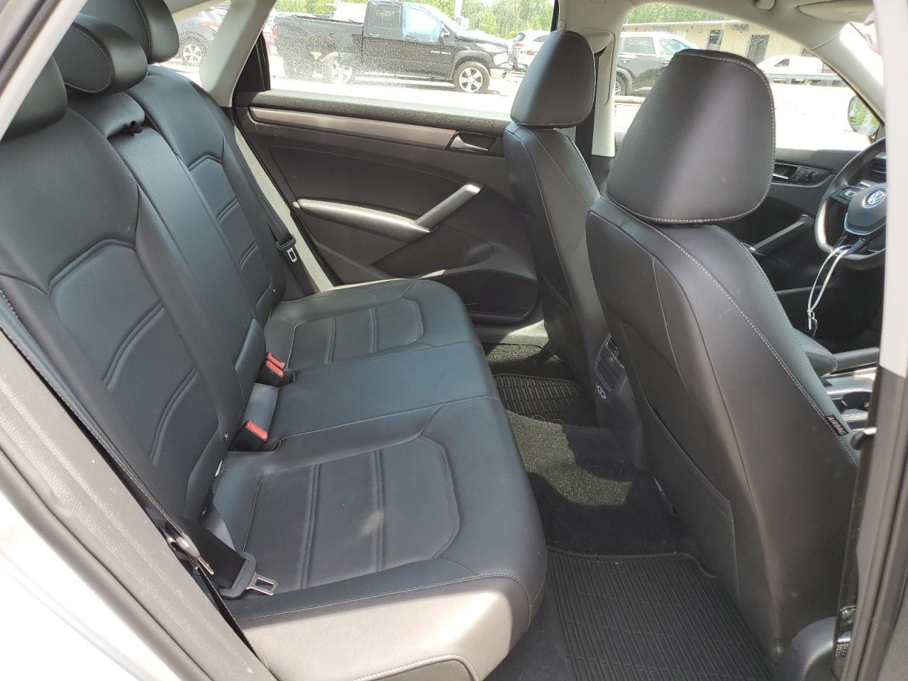 1VWWA7A3XLC012164 2020 Volkswagen Passat Se