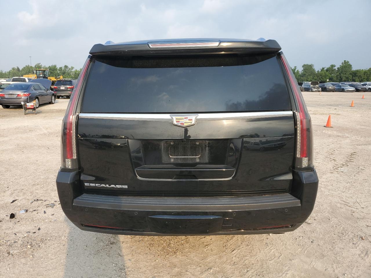 1GYS3JKJ1GR473935 2016 Cadillac Escalade Esv Premium