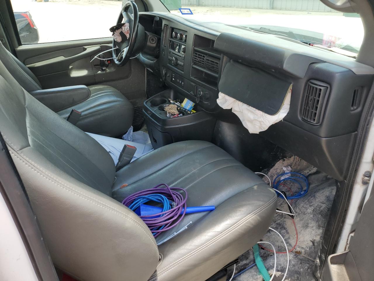 1GCWGFCB6F1141342 2015 Chevrolet Express G2500