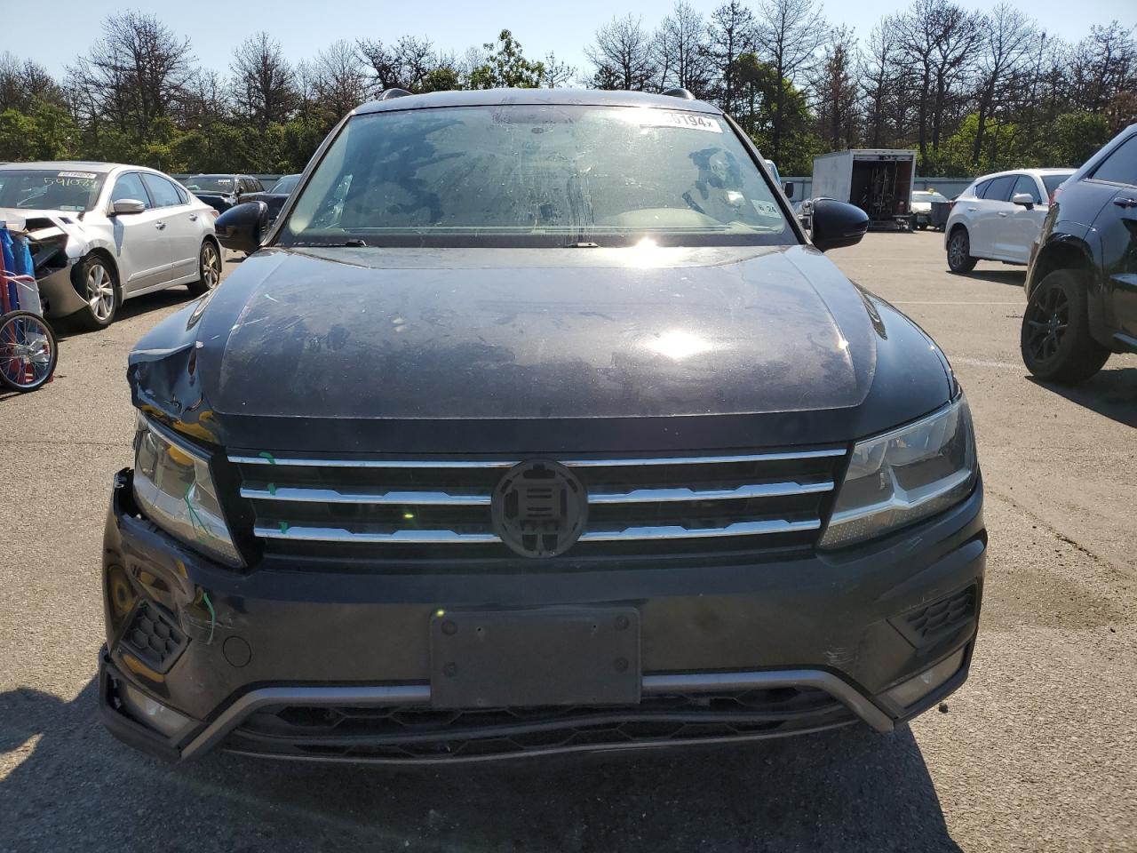 2018 Volkswagen Tiguan S vin: 3VV0B7AX3JM020368