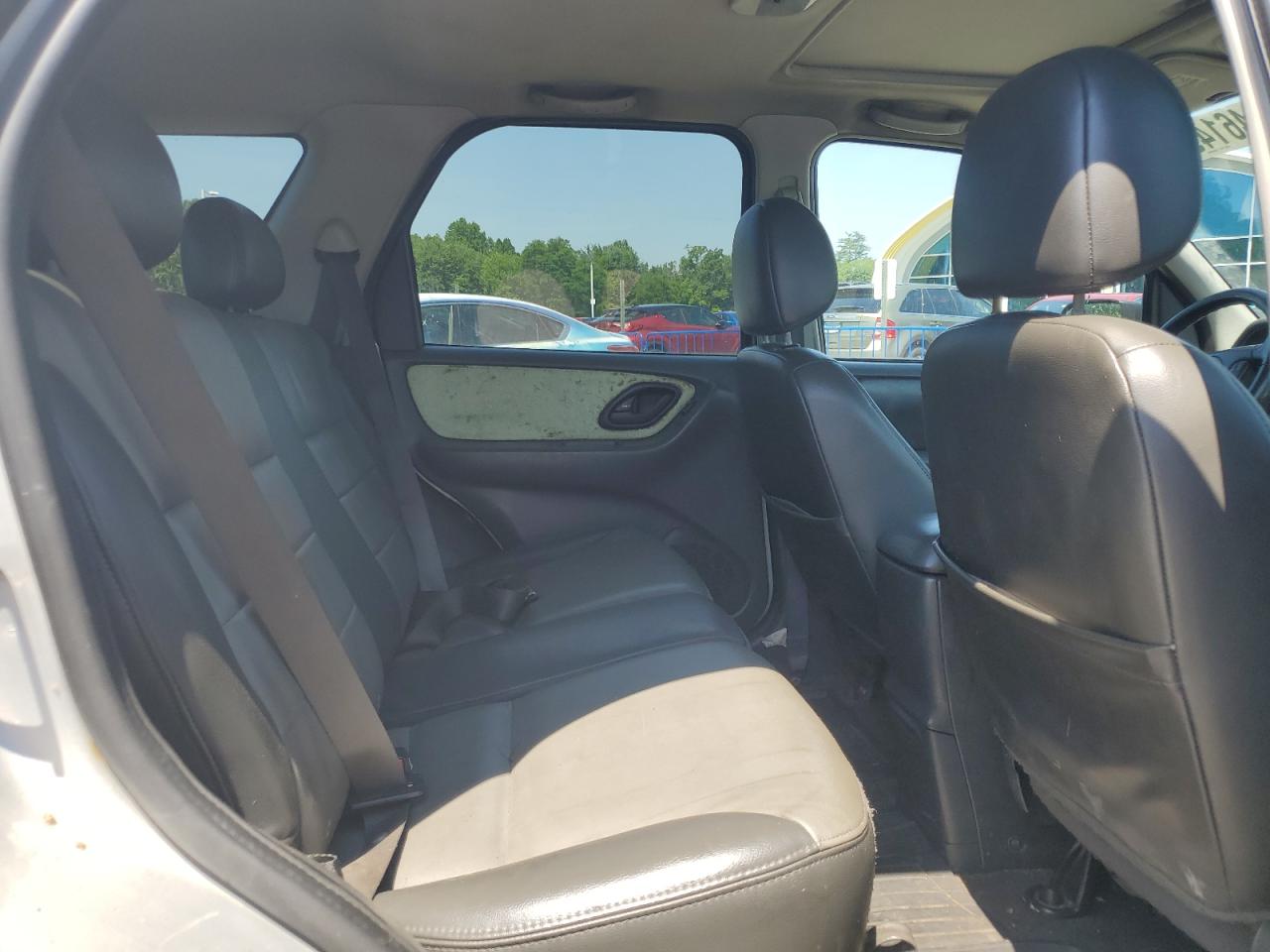 1FMYU93184KA89886 2004 Ford Escape Xlt