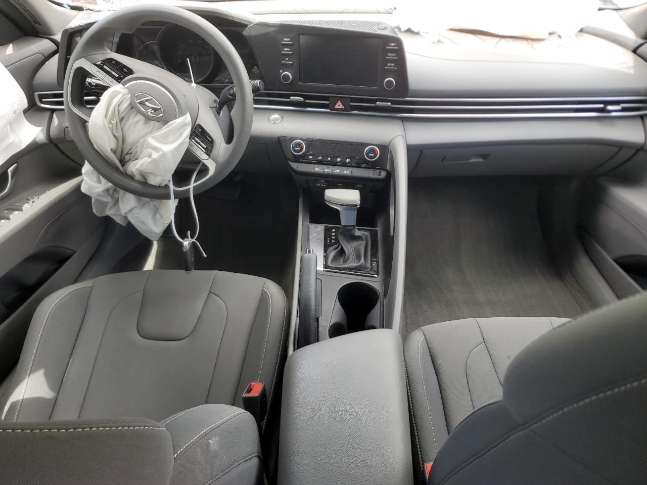 KMHLM4AG5NU365032 2022 Hyundai Elantra Sel