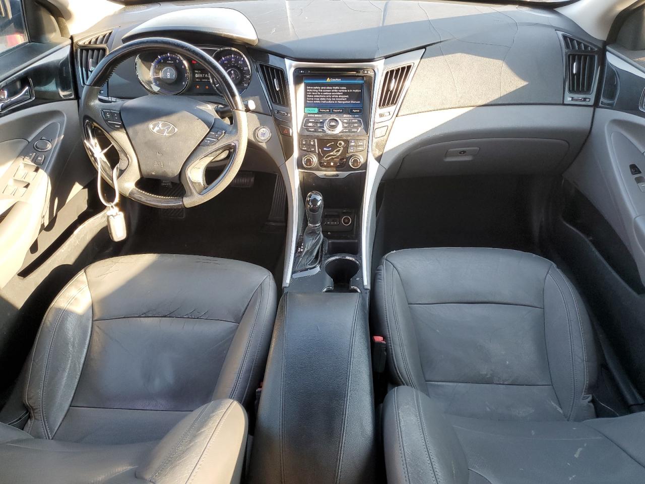 5NPEC4AC1DH583765 2013 Hyundai Sonata Se