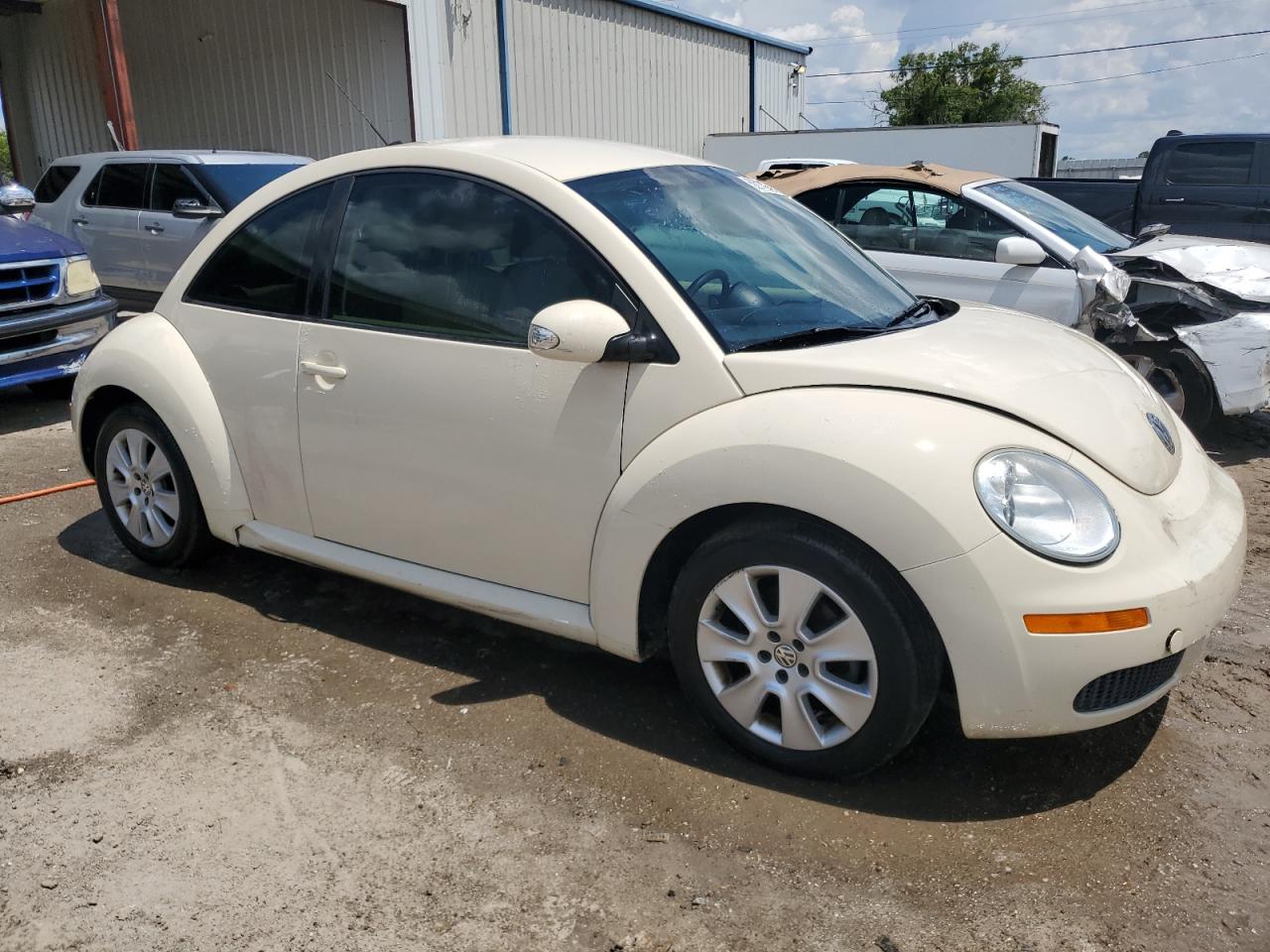 3VWPW31C38M520819 2008 Volkswagen New Beetle S