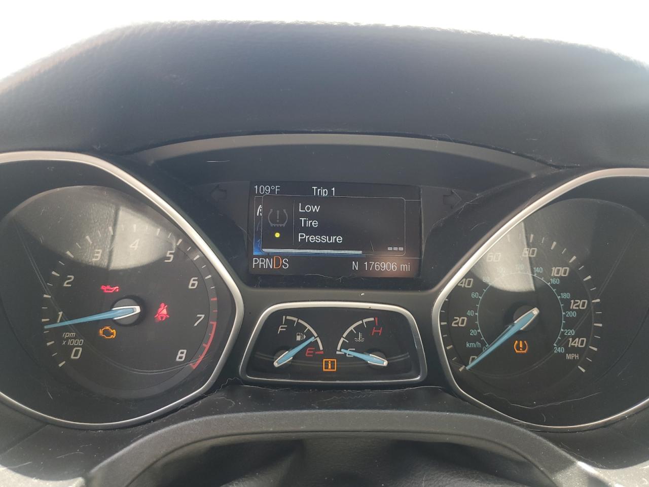 1FADP3J27EL236820 2014 Ford Focus Titanium