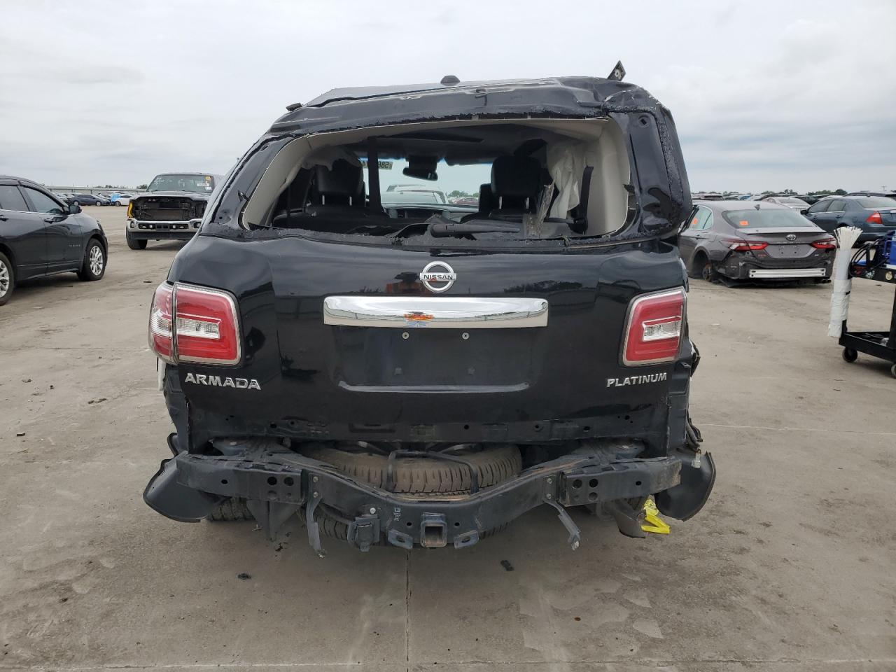 JN8AY2NF7H9304394 2017 Nissan Armada Platinum