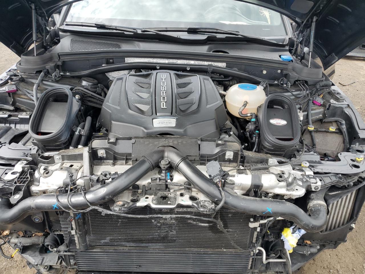 WP1AG2A53JLB60488 2018 Porsche Macan Gts