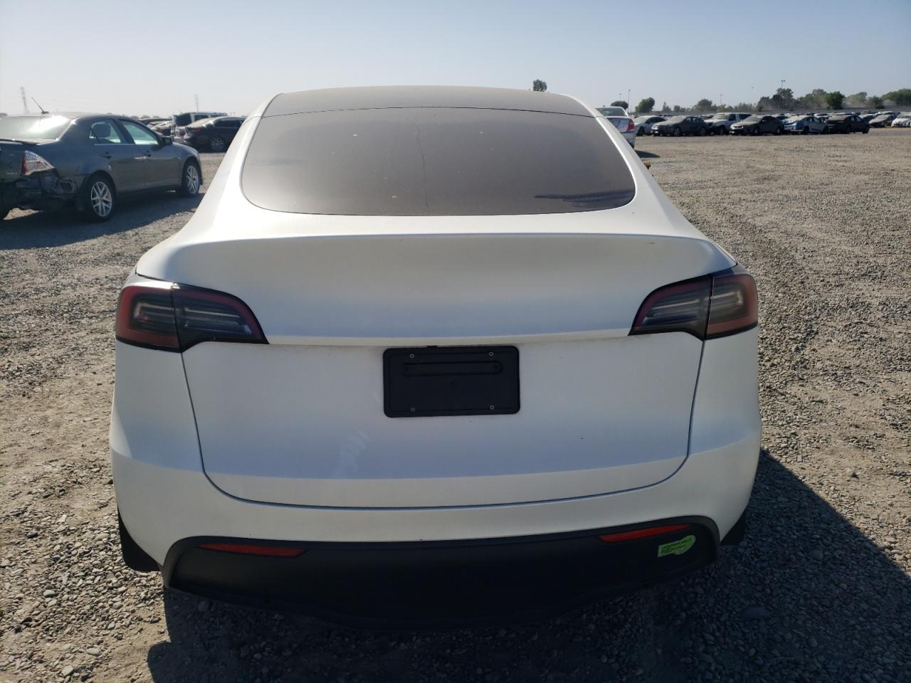 7SAYGAEE9PF640408 2023 Tesla Model Y