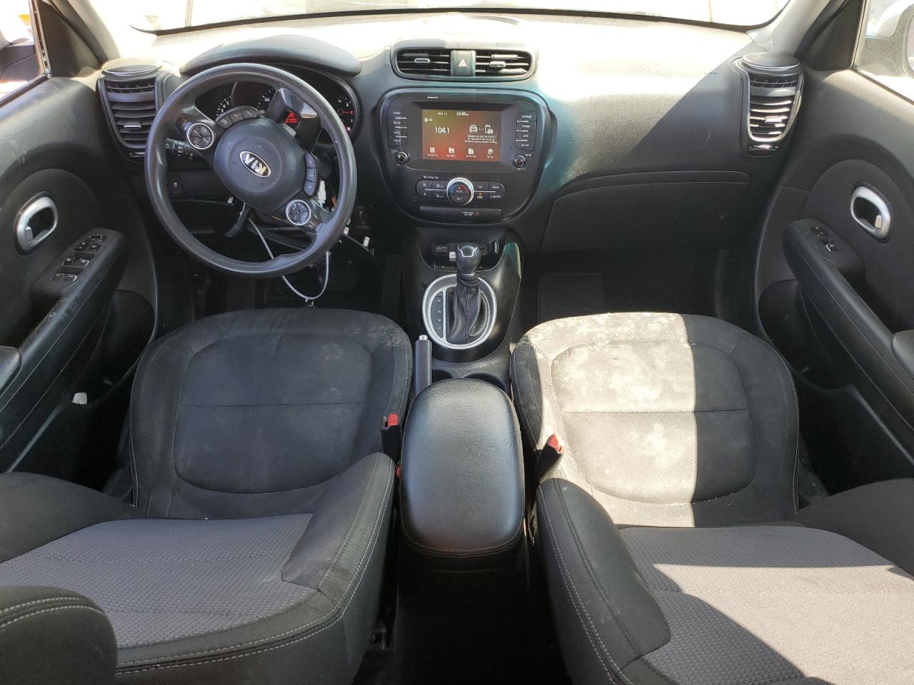 KNDJP3A54J7540696 2018 Kia Soul +