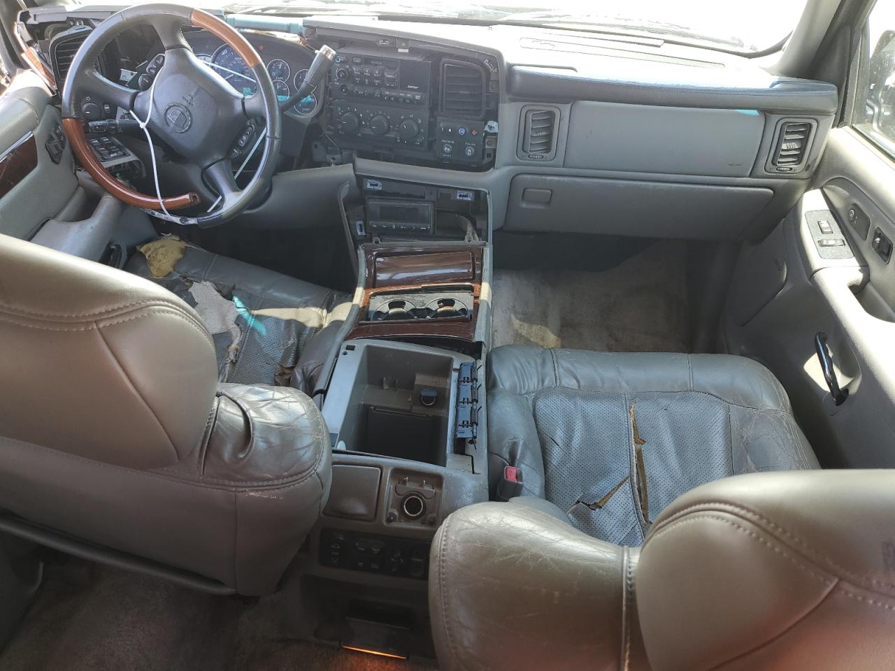 1GYEK63N02R255993 2002 Cadillac Escalade Luxury