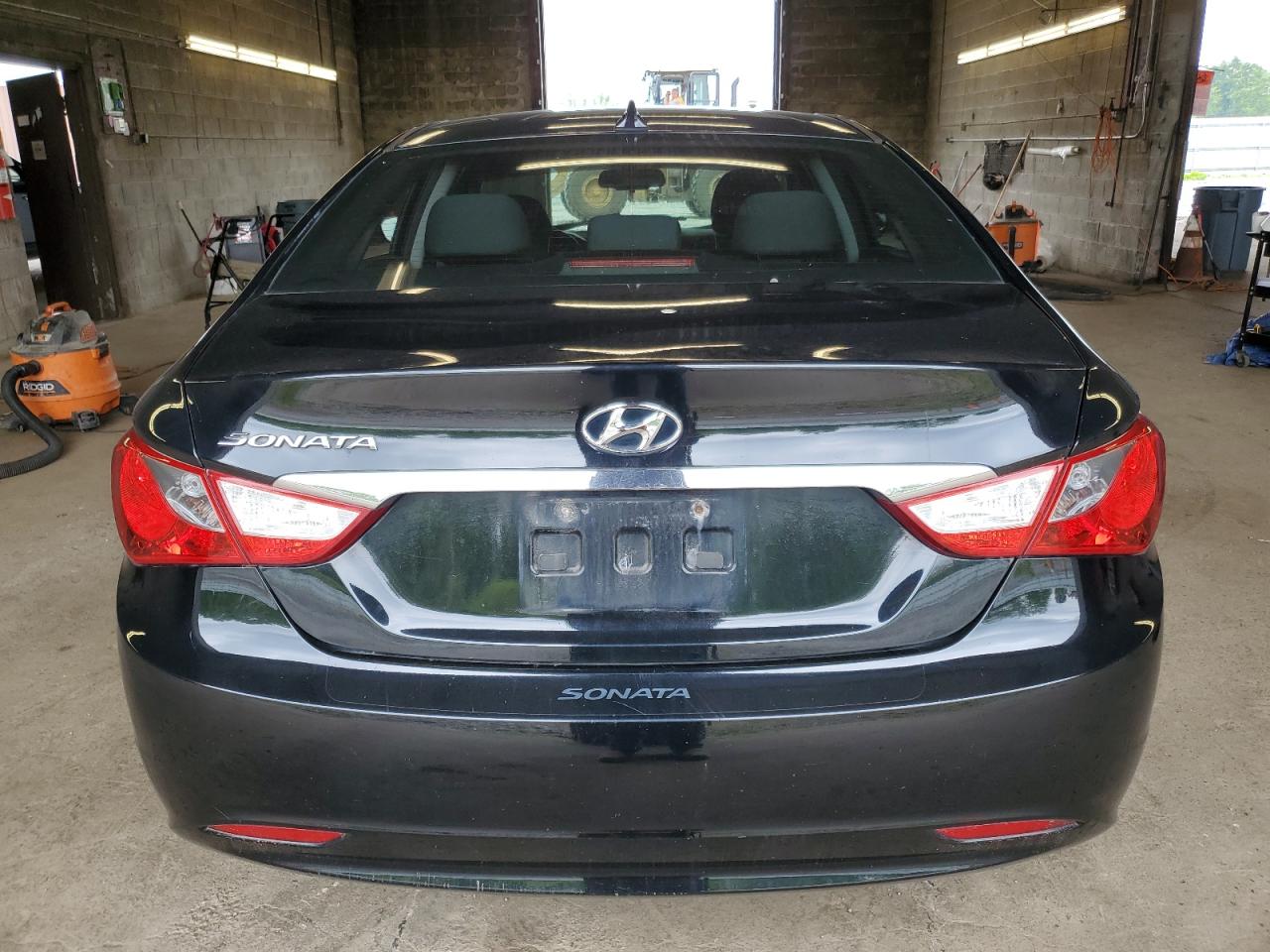 5NPEB4AC0DH733237 2013 Hyundai Sonata Gls