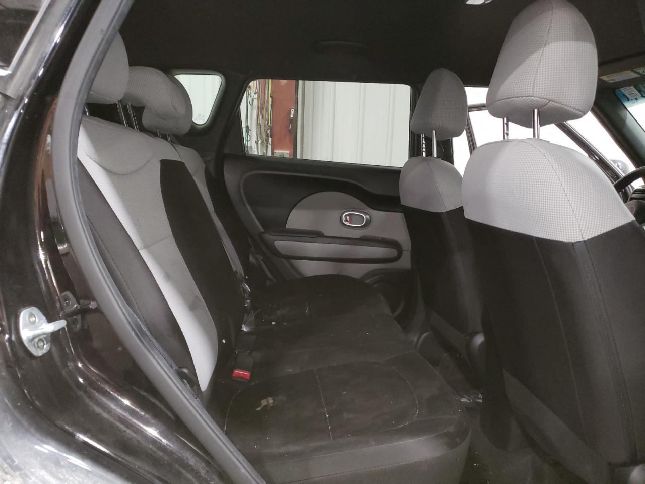 KNDJN2A23J7544003 2018 Kia Soul