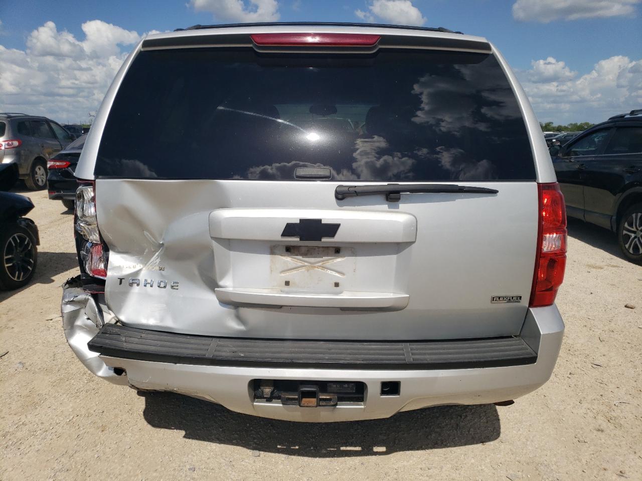 1GNSCAE01CR276693 2012 Chevrolet Tahoe C1500 Ls