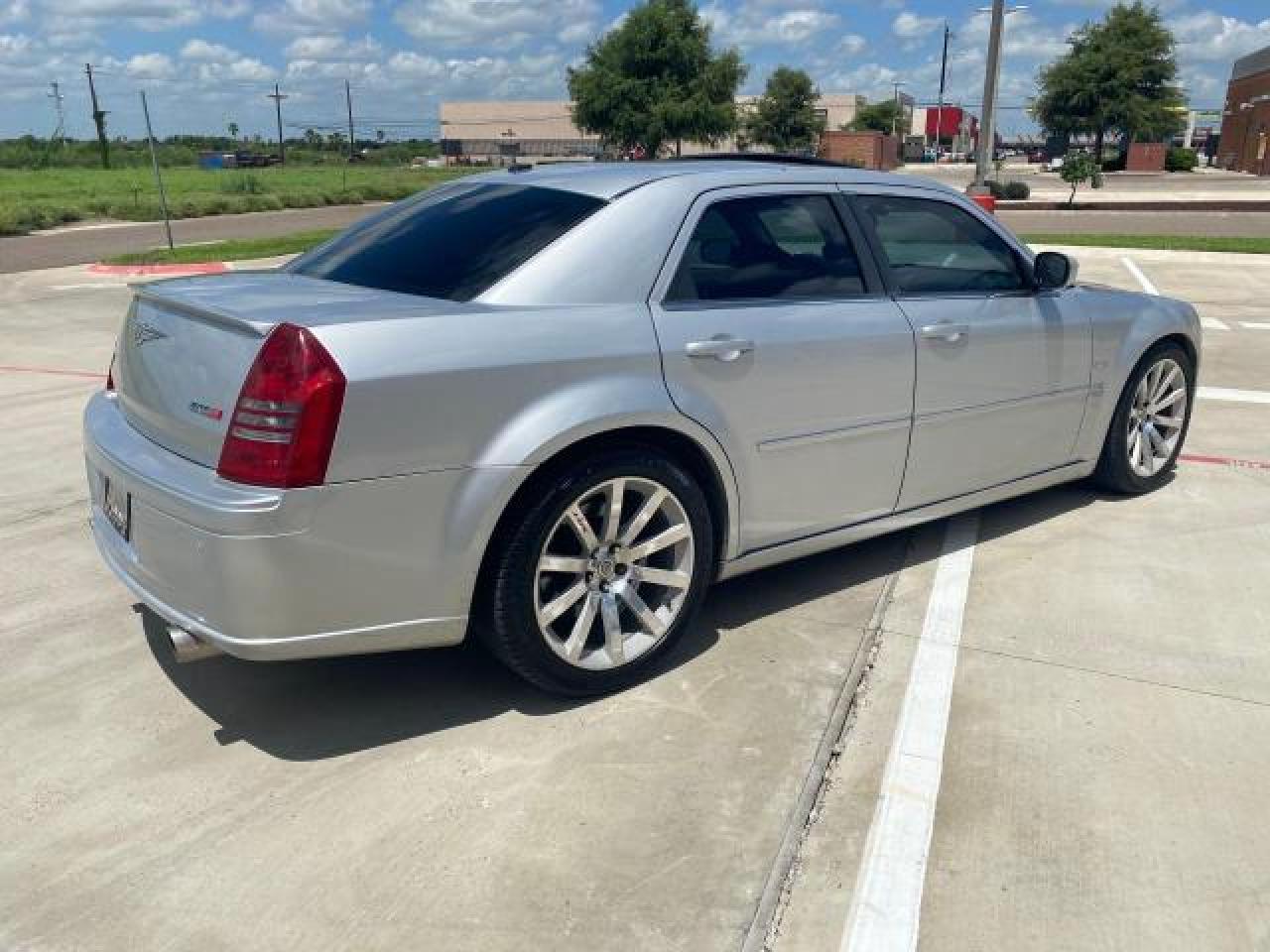 2C3LA73W26H421231 2006 Chrysler 300C Srt-8