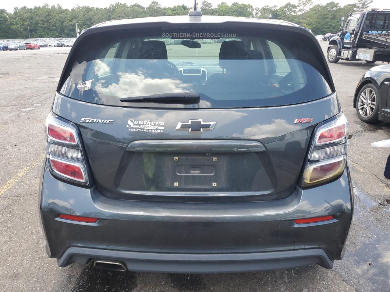 2019 Chevrolet Sonic Lt vin: 1G1JD6SB5K4141001