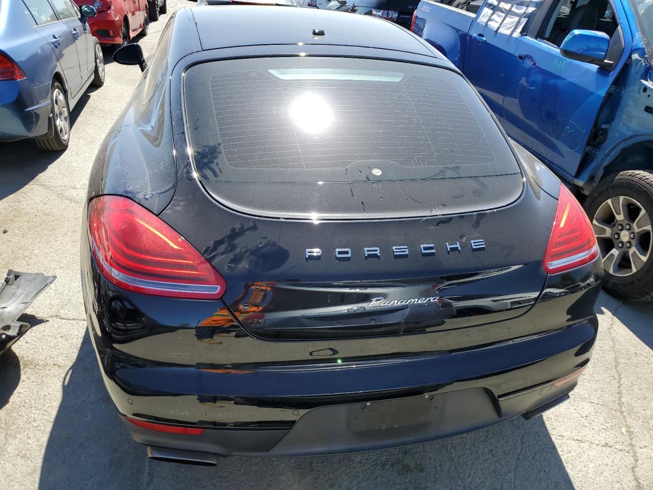 WP0AA2A71EL015167 2014 Porsche Panamera 2