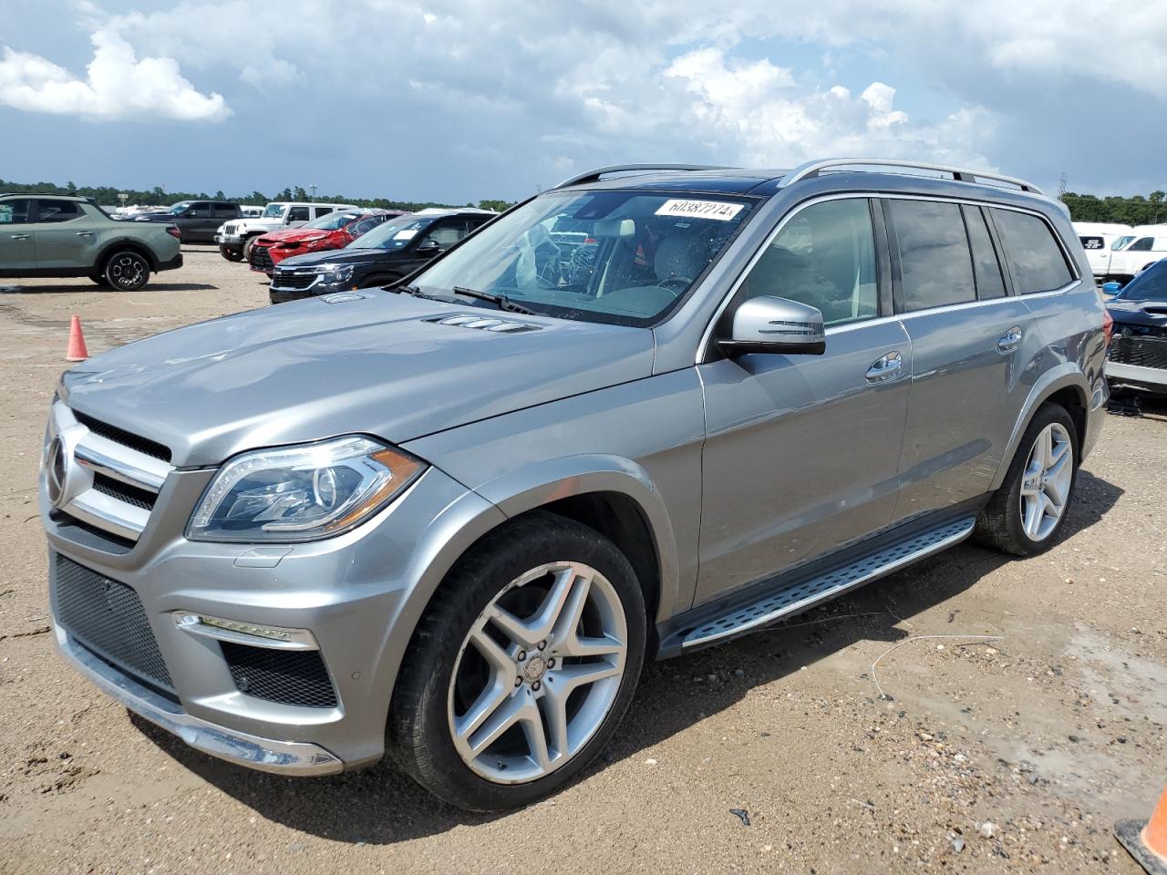 2015 Mercedes-Benz Gl 550 4Matic vin: 4JGDF7DE8FA482973