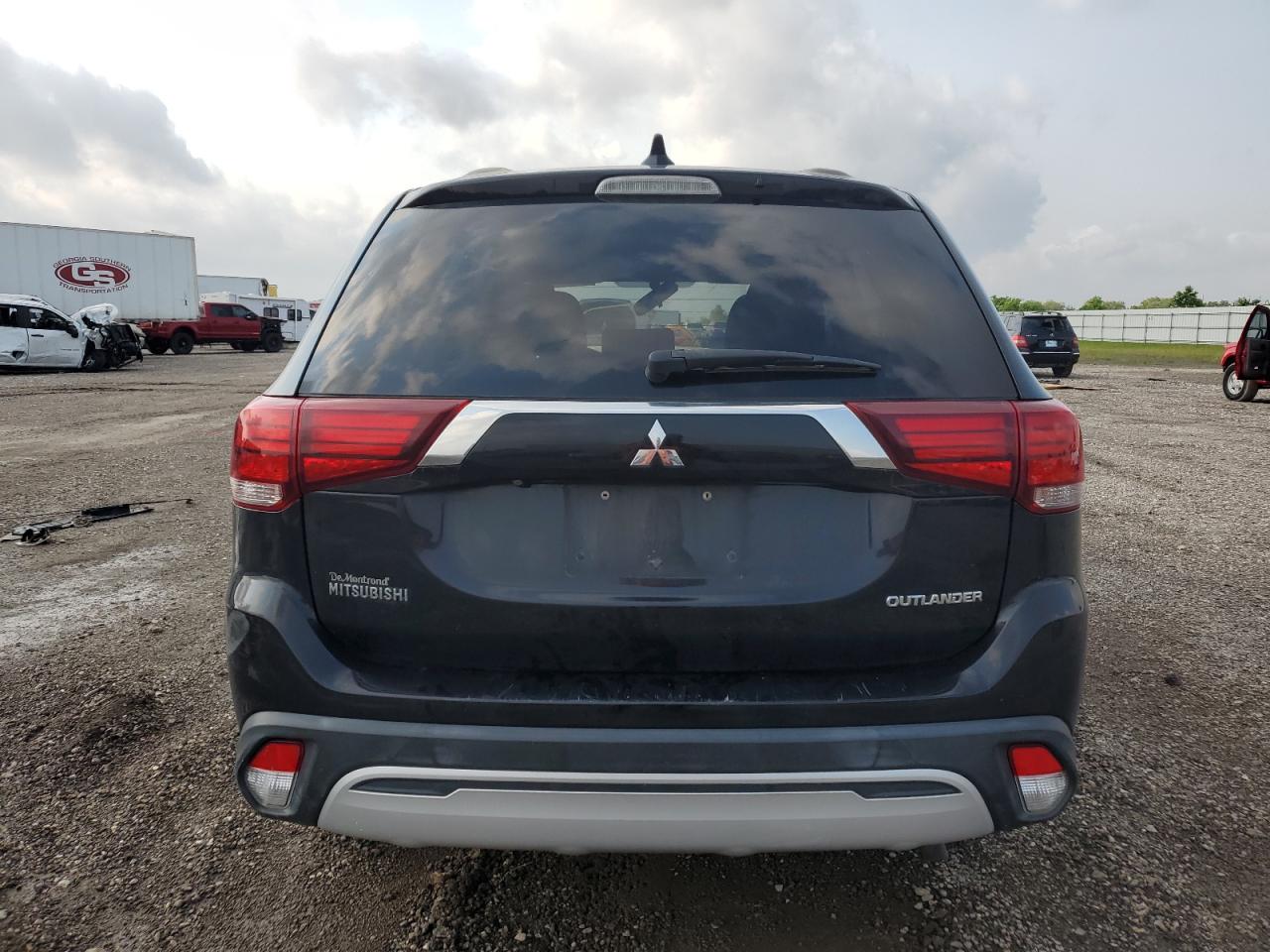 JA4AD2A39KZ006594 2019 Mitsubishi Outlander Es