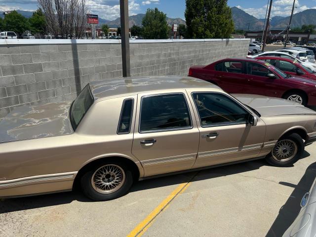 1LNLM82W4TY701658 1996 Lincoln Town Car Signature