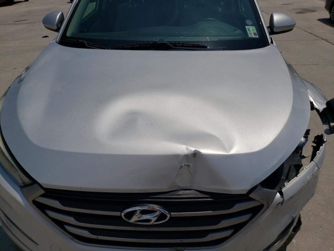 KM8J33A44JU641785 2018 Hyundai Tucson Sel