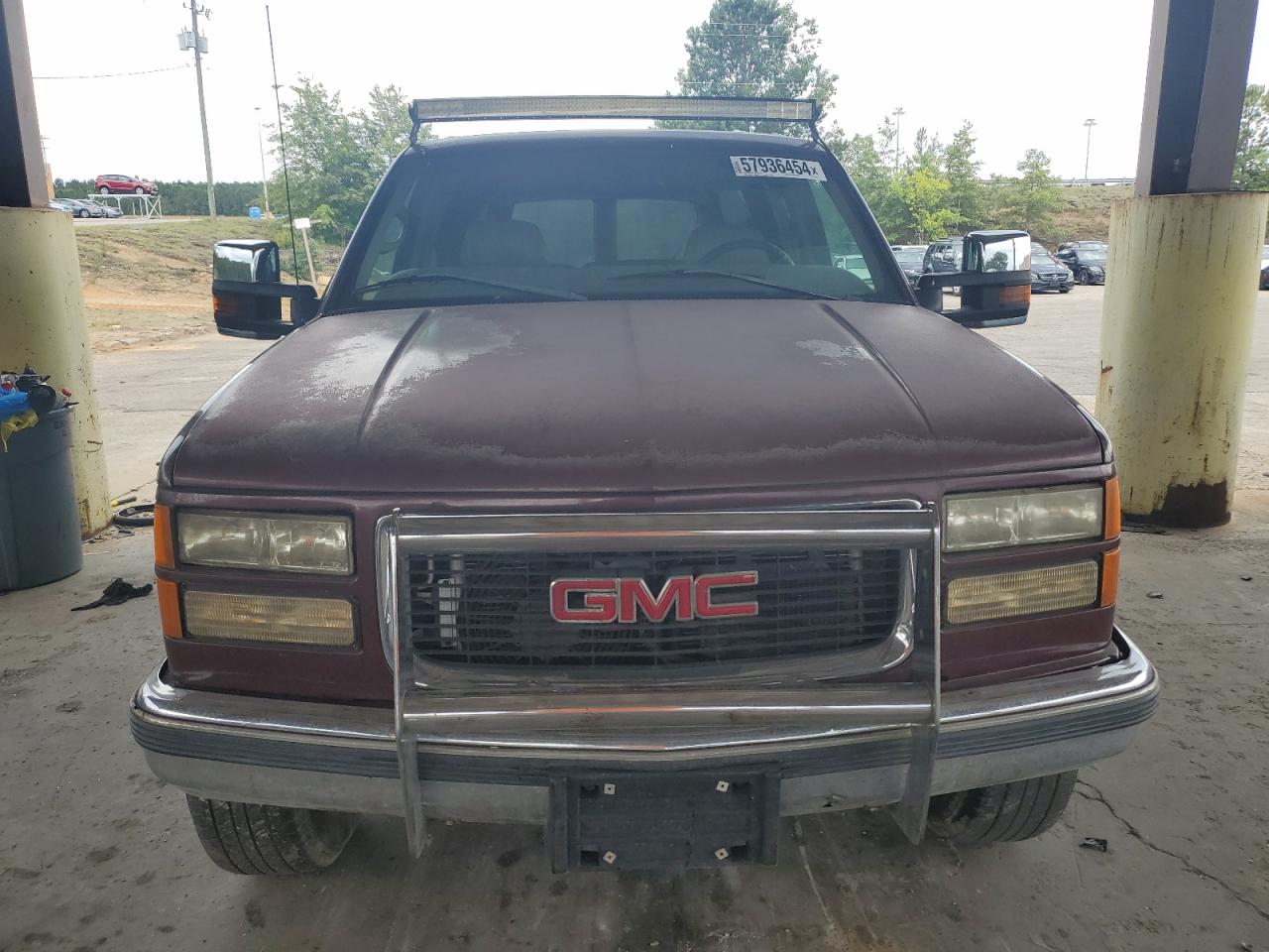 1GKGK26J5WJ713522 1998 GMC Suburban K2500