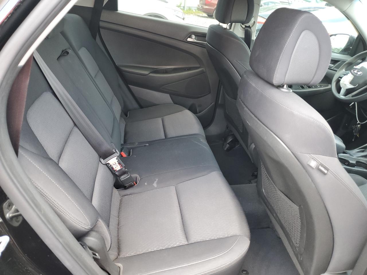 KM8J33A47HU328319 2017 Hyundai Tucson Limited