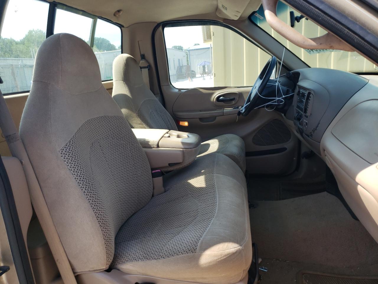 1FTRF07W4XKB74331 1999 Ford F150