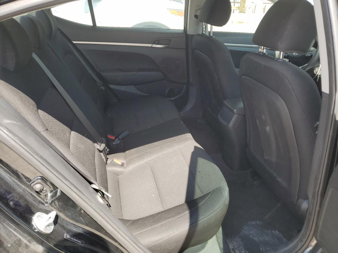 5NPD74LF6KH431453 2019 Hyundai Elantra Se