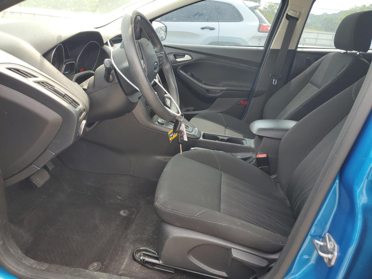 1FADP3M25HL241675 2017 Ford Focus Sel