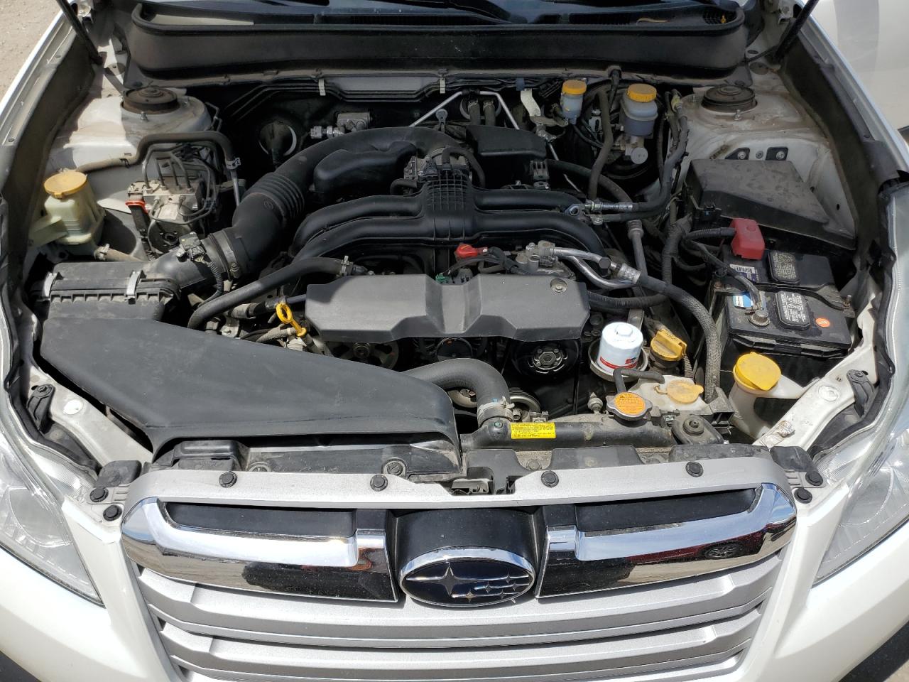4S4BRBCC7D1210669 2013 Subaru Outback 2.5I Premium