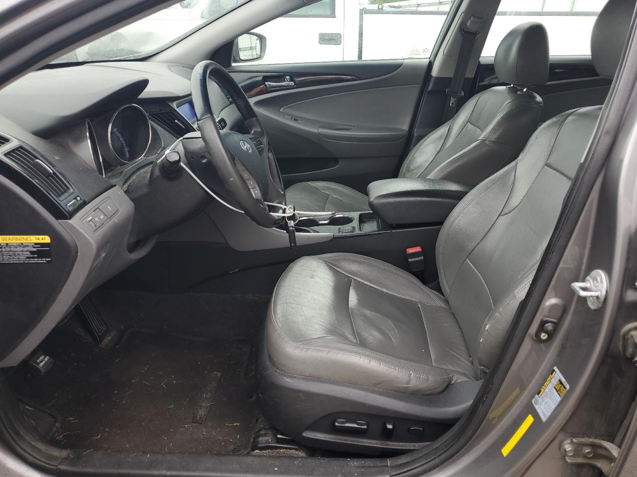 5NPEC4AC1BH304103 2011 Hyundai Sonata Se