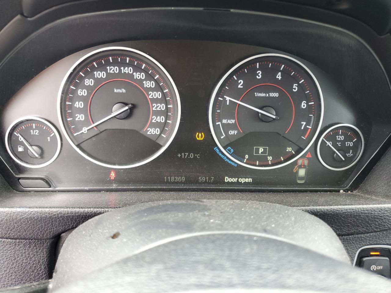 WBA8E5G53HNU22780 2017 BMW 320 Xi