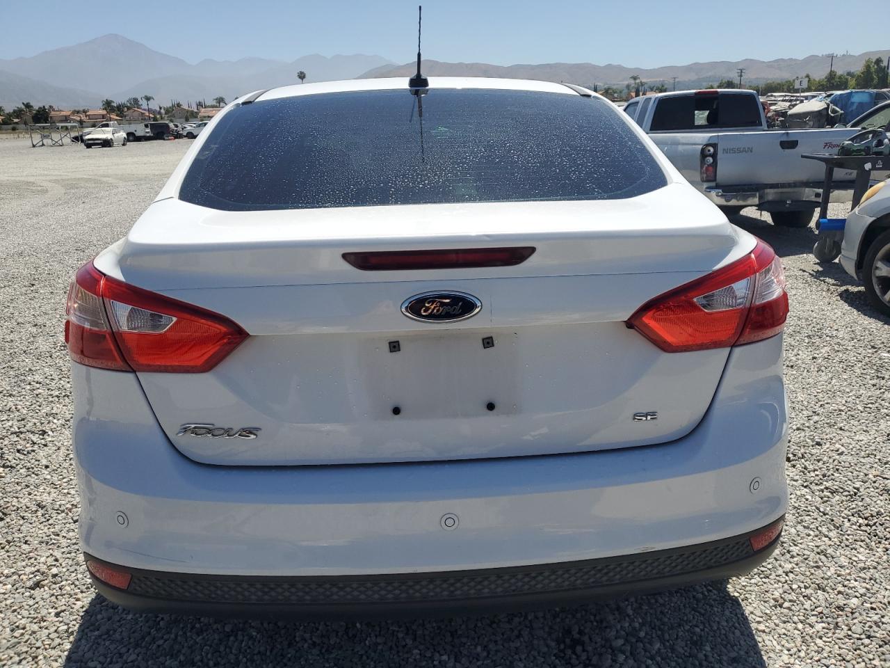 2013 Ford Focus Se vin: 1FADP3F21DL338413