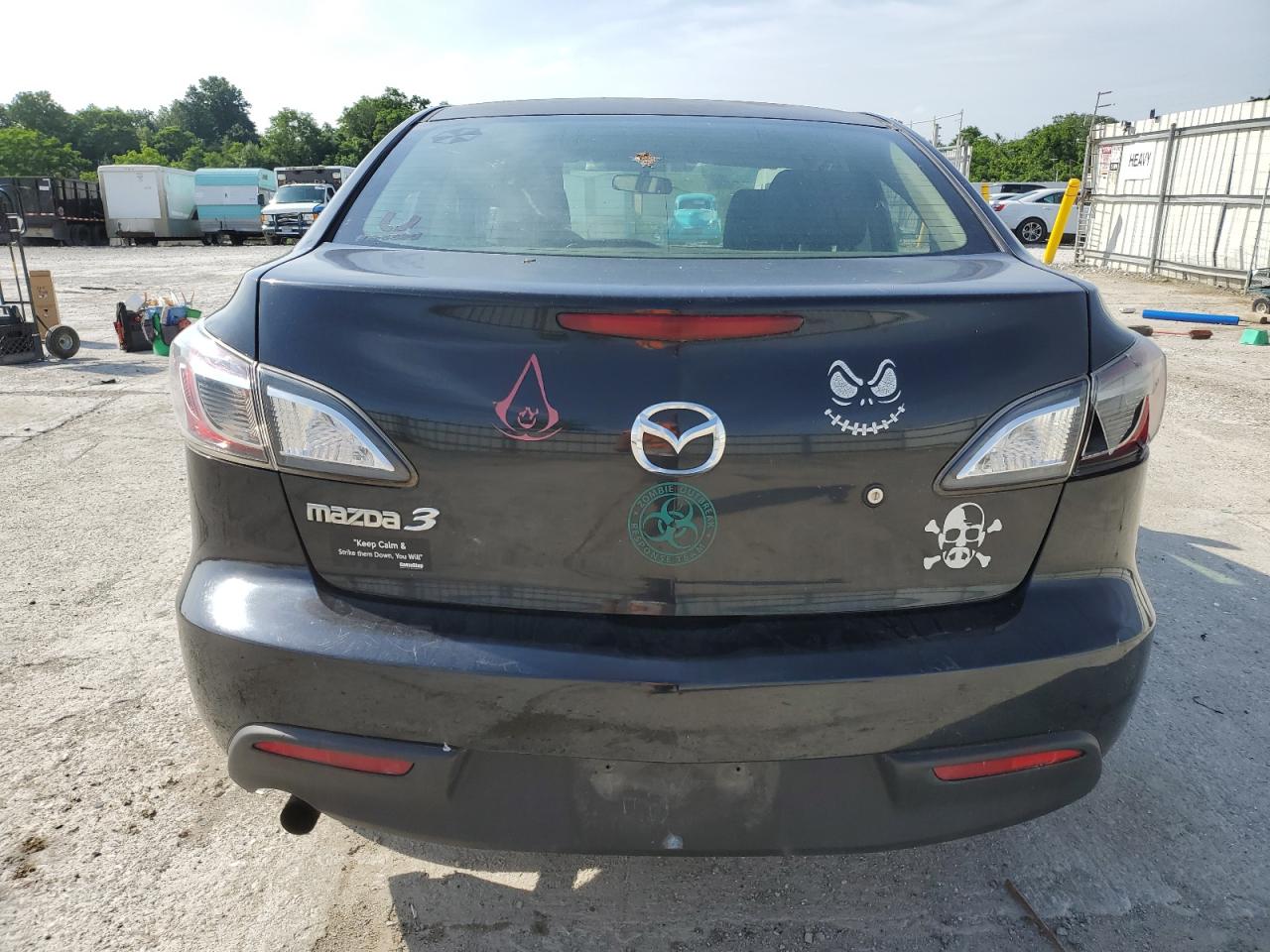 JM1BL1UF5B1392684 2011 Mazda 3 I