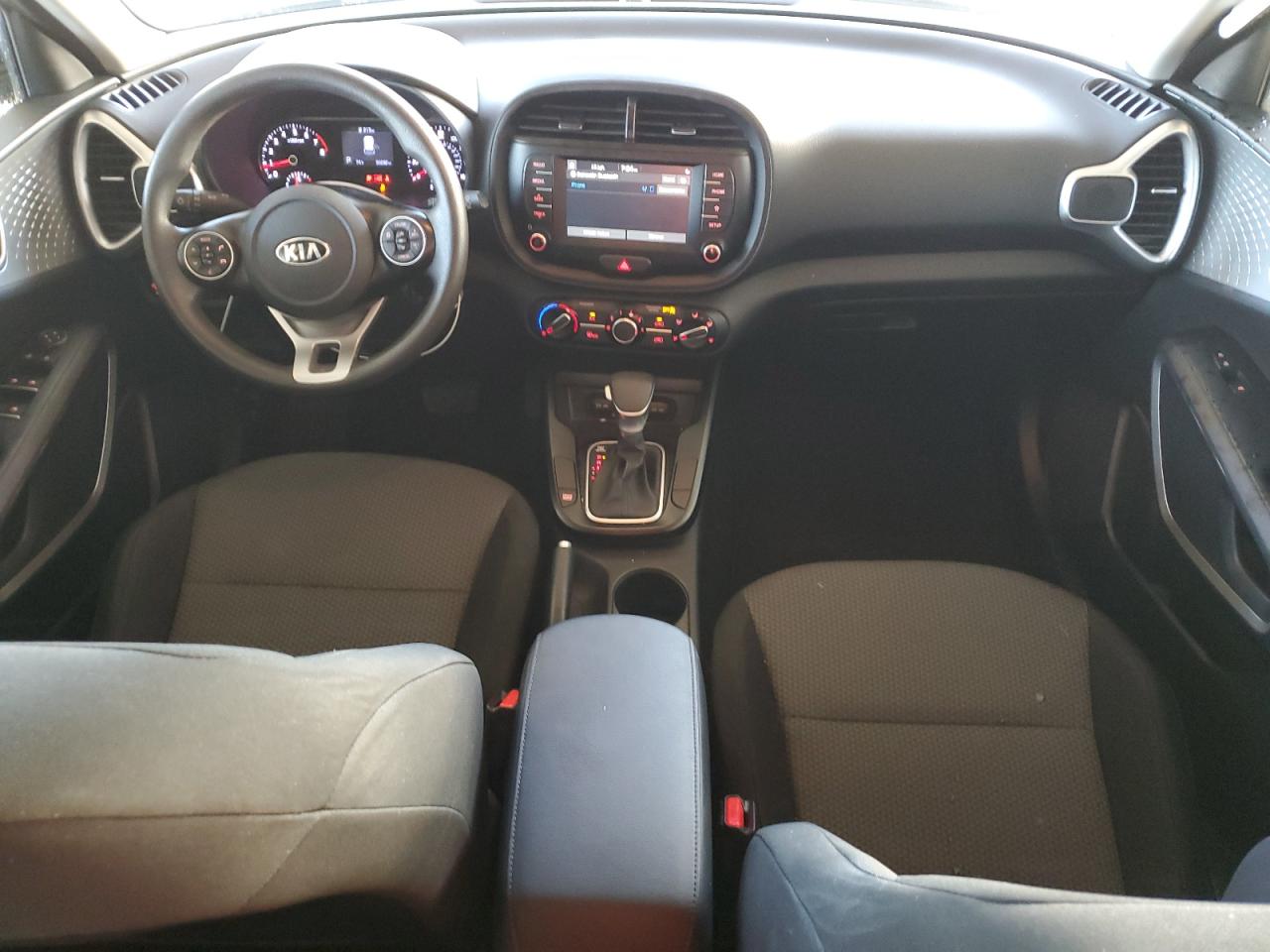 KNDJ23AU3L7098891 2020 Kia Soul Lx