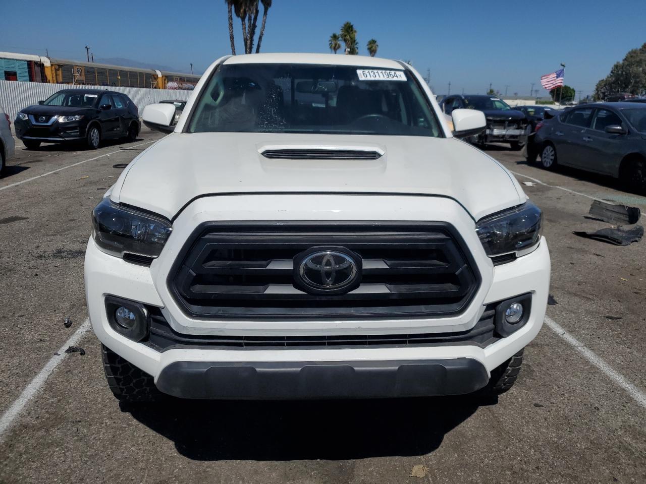 2022 Toyota Tacoma Double Cab vin: 3TMAZ5CN3NM162725