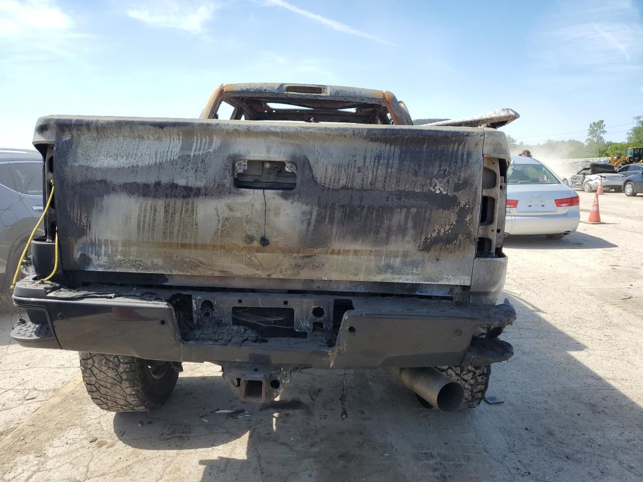 1GT12SEY8KF246738 2019 GMC Sierra K2500 Denali