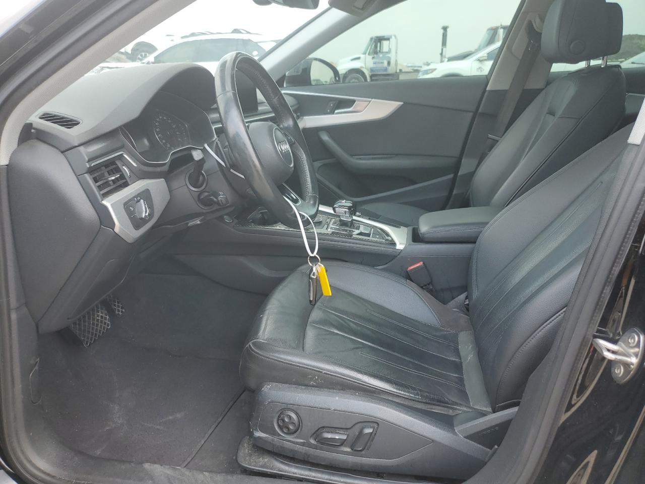 WAUKMAF48JA051137 2018 Audi A4 Premium