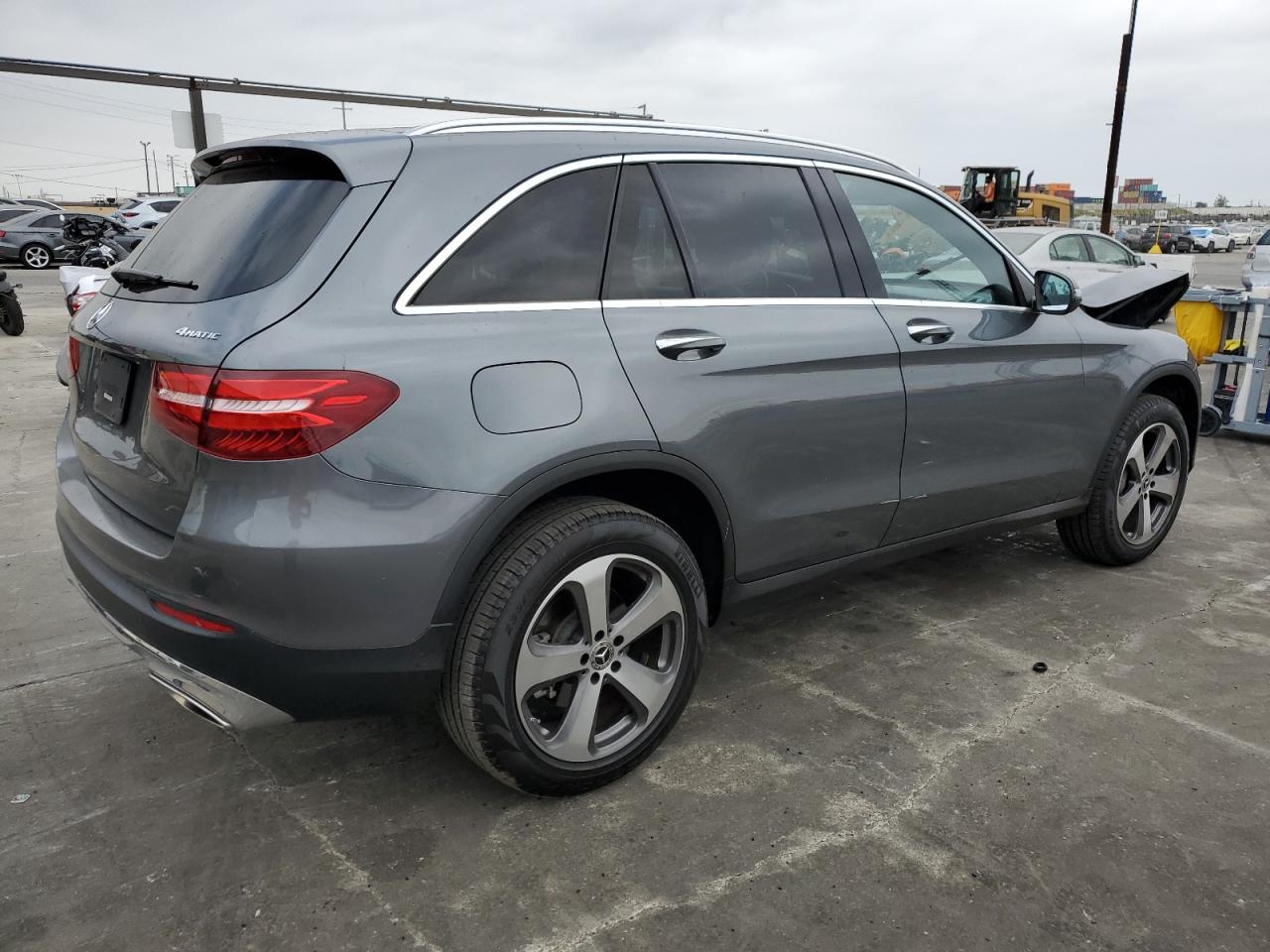 WDC0G4KB9KV137178 2019 Mercedes-Benz Glc 300 4Matic